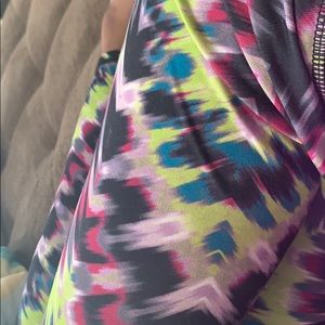 I’m selling leggings they stretch a lot 🤪🥵